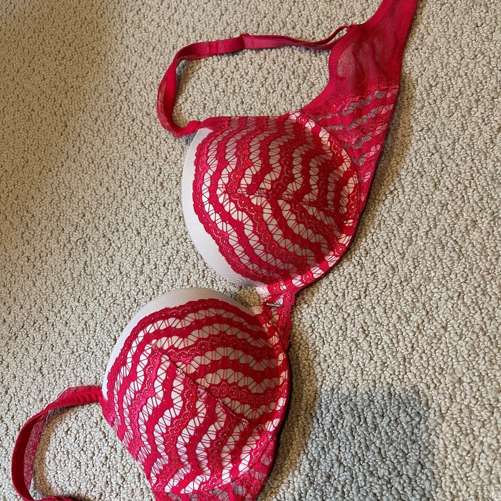 Victoria’s Secret Very Sexy Push Up Bra
